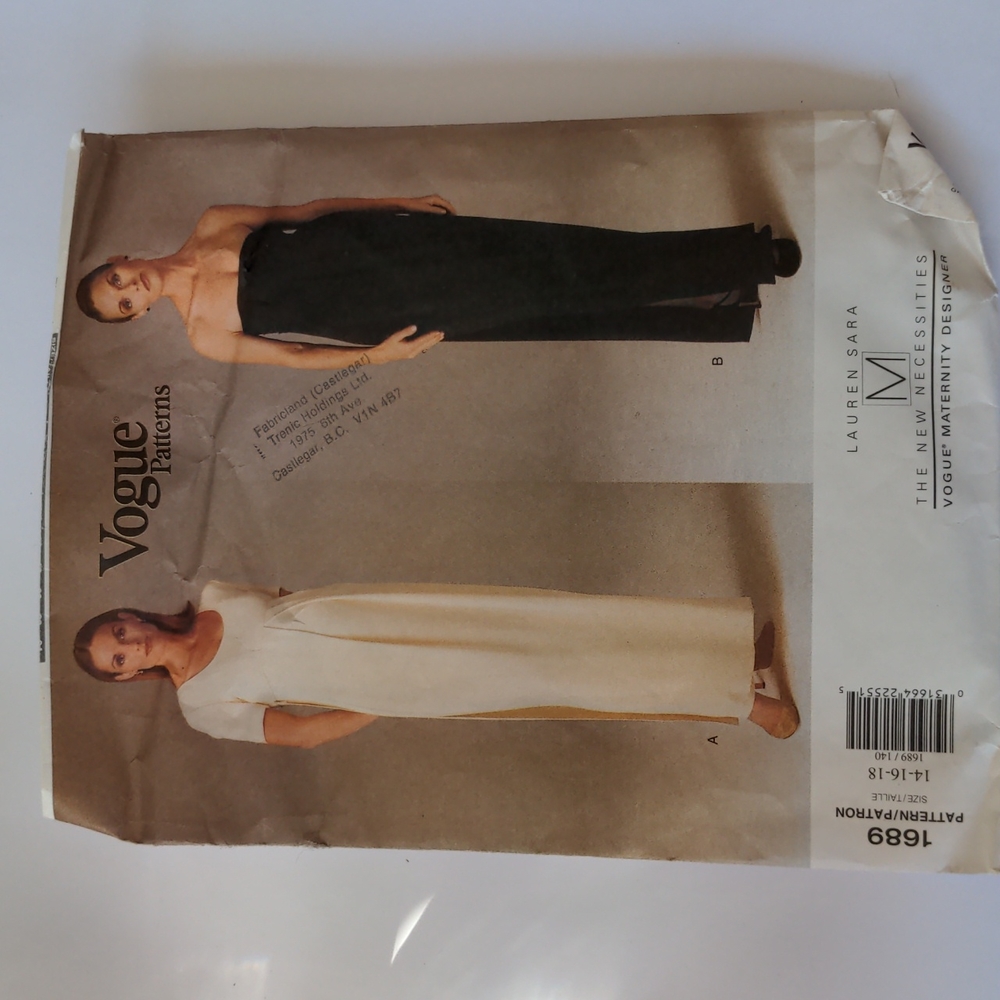 Vogue 1689 maternity sewing pattern